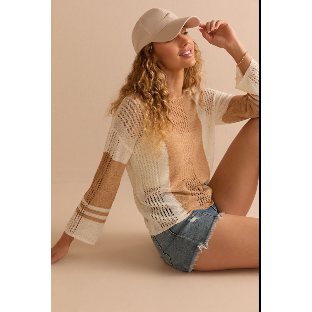 NWT Francesca's Blue Rain Boho indie  Laganlook Lightweight Sweater‎ M Yarn Knit
